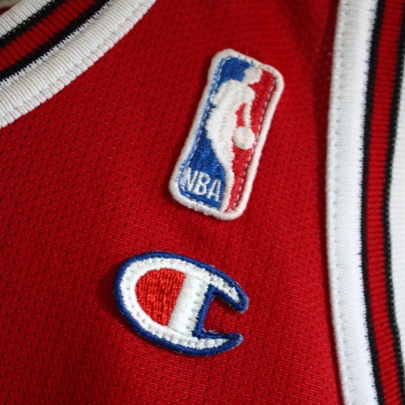 Michael Jordan #23 Bulls Jersey - Picture 5 of 7